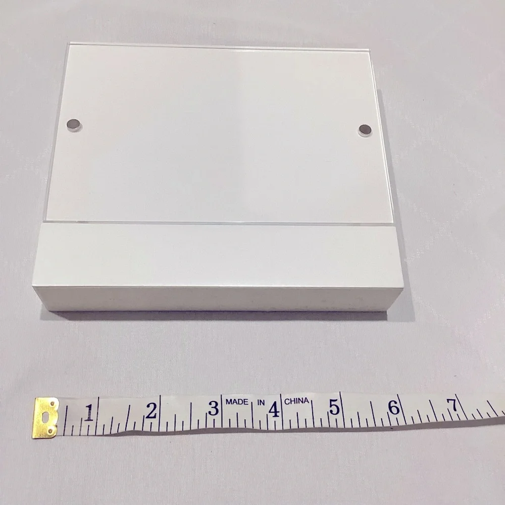 FREE White 4x6 Photo Frame Magnetic